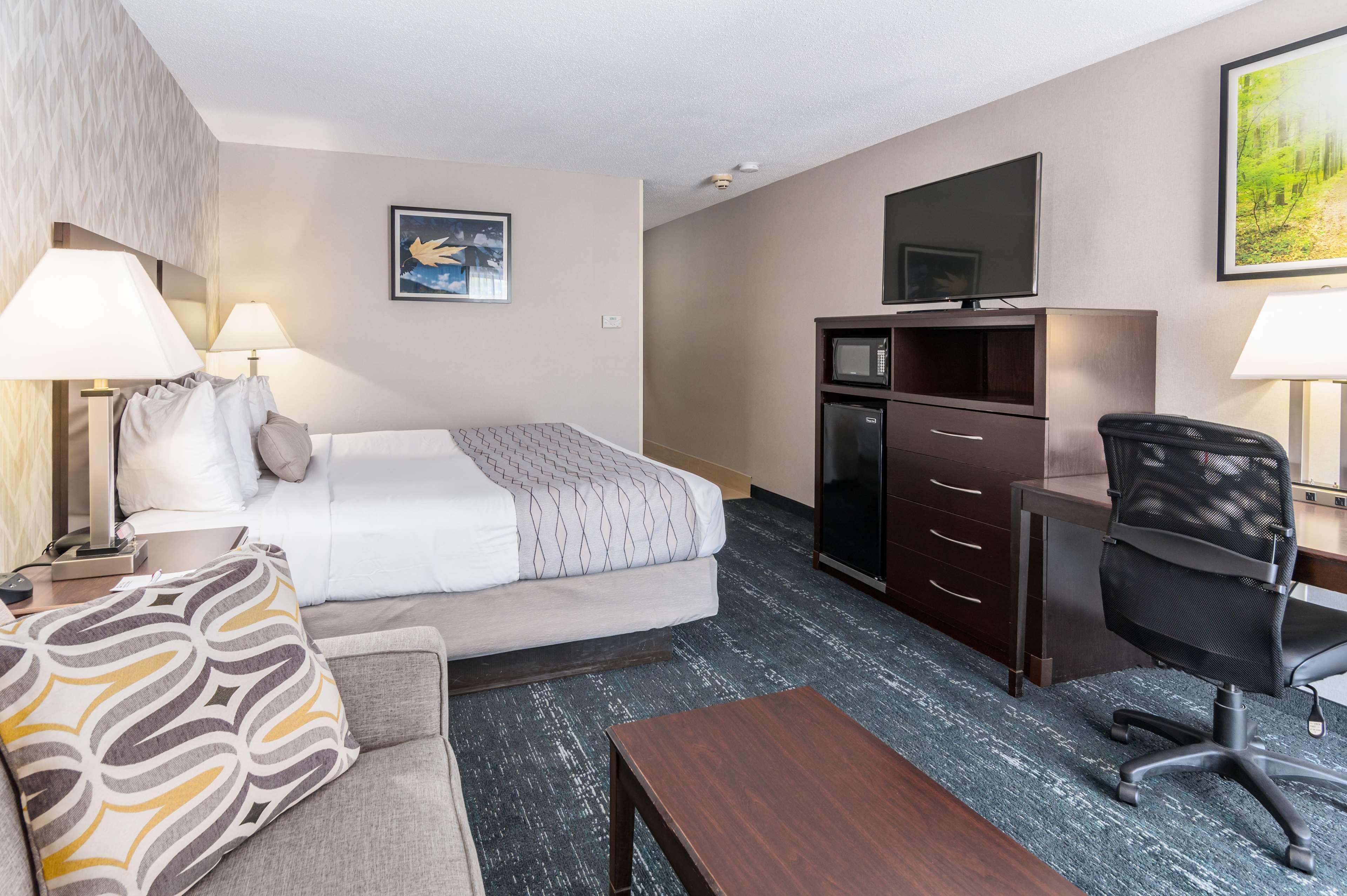 Best Western Plus Keene Hotel Esterno foto