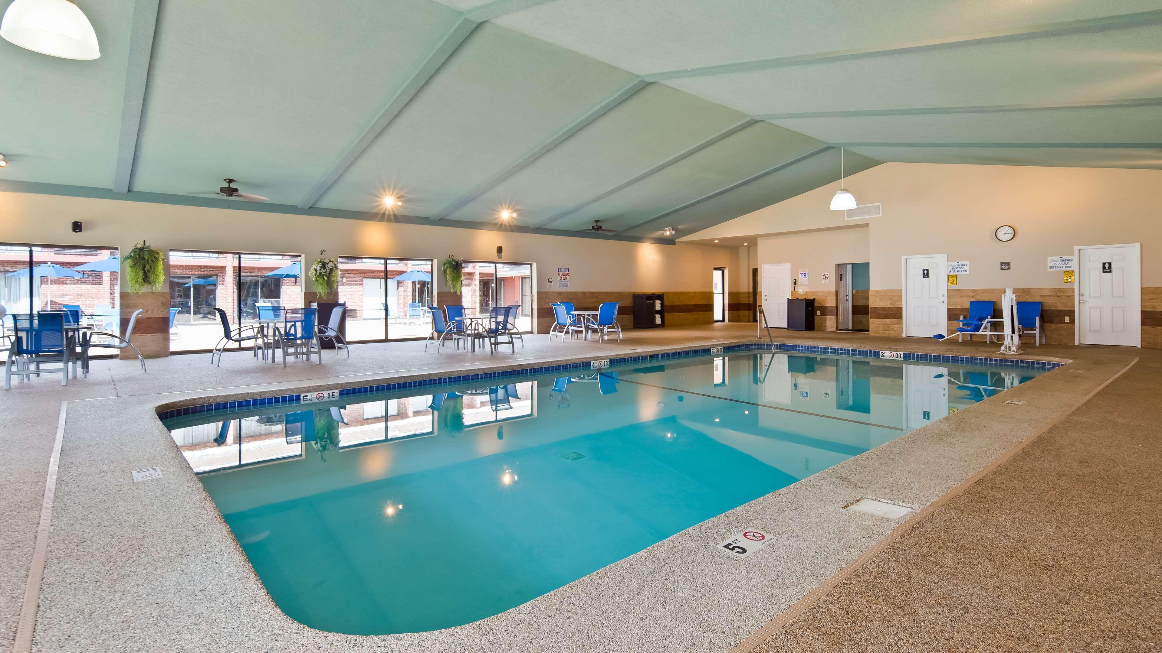 Best Western Plus Keene Hotel Esterno foto